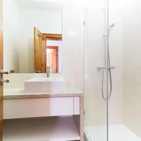 The Alecrim Nest - Between River And Chiado